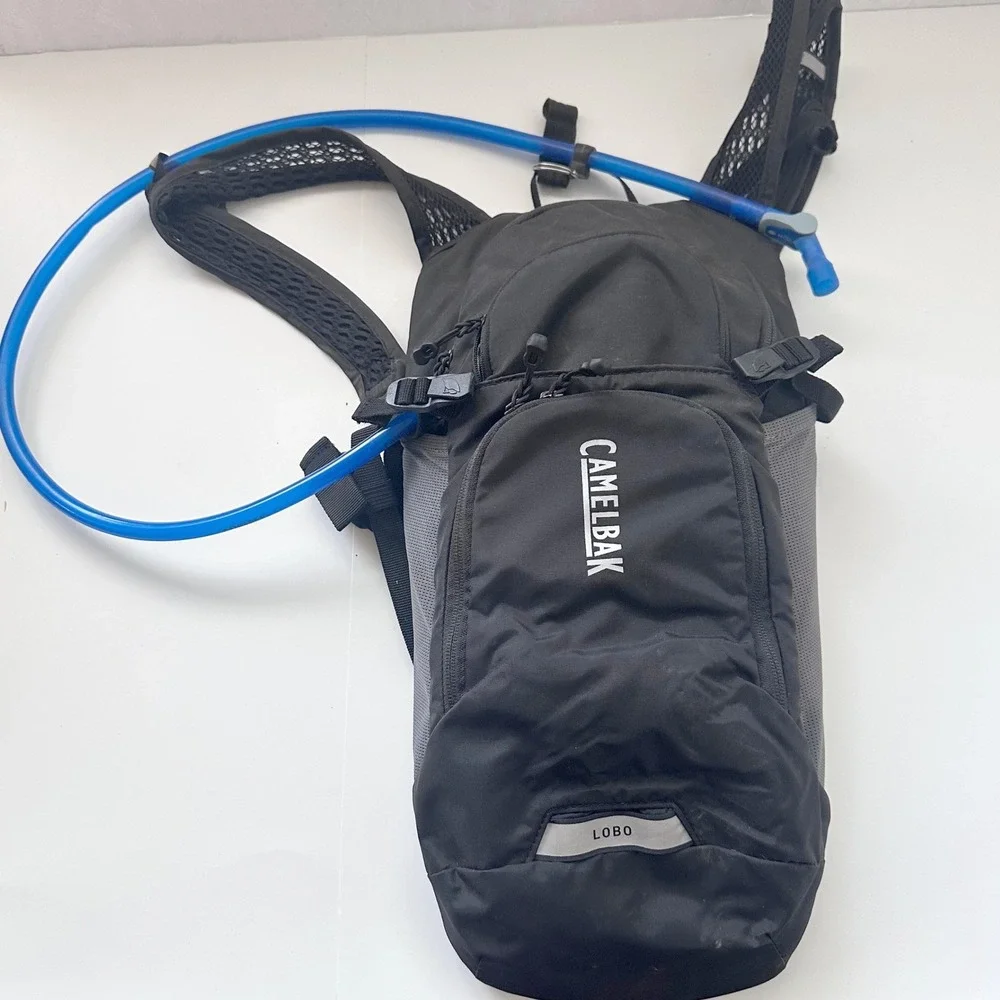 CamelBak Lobo Hydration Pack Black Gray MTB Cycling Backpack 3L Crux